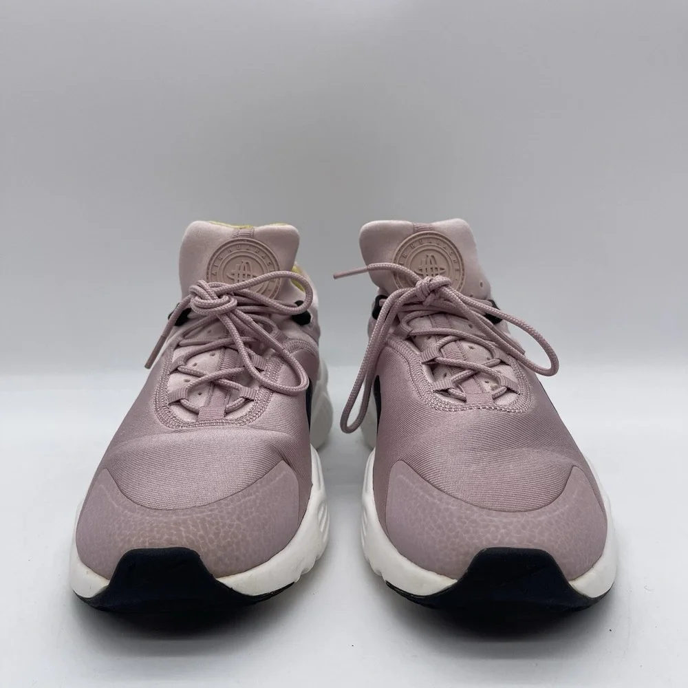 Nike AO3172-500 Air Huarache City Move Women's Size 9 Running Shoes 'Plum Chalk'